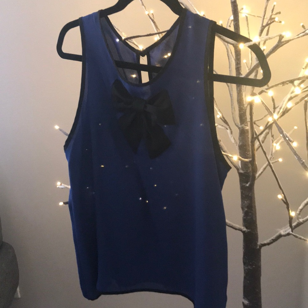FASHION TOP - Picture 3 of 4